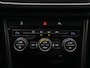 Volkswagen T-Roc 1.0 TSI 115pk Style Navigatie Trekhaak Acc Virtual cockpit Pdc 17