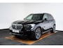 BMW X5 xDrive30d High Executive M Sport - Trekhaak - Panoramadak - Comfortstoelen - Warmte Comfort Pack - CraftedClarity - Getinte Ruiten - Comfort Access - Active Cruise Control - Parking Assistant Plus -