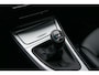 BMW 1-Serie 118i M-SPORT. nieuwe ketting. navi. stoelverwarming. schuifdak. clima.