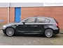 BMW 1-Serie 118i M-SPORT. nieuwe ketting. navi. stoelverwarming. schuifdak. clima.