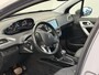 Peugeot 2008 1.2 PureTech Allure Navigatie Parkeersensoren achter Cruise Control Climate Control Half leder Lichtmetalen velgen Getinte ramen
