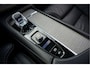 Volvo XC90 2.0 T8 Recharge AWD Ultimate Dark Luchtvering Trekhaak Incl. afleverbeurt en 12 Bovag garantie