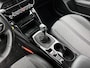 Peugeot 208 Allure 100pk | Navigatie | Climate Control | Cruise Control | Parkeersensoren v+a | Armsteun | Digitaal instrumentenpaneel | Draadloze Apple Carplay / Android Auto | DAB+ radio | All seasonbanden | Led koplampen | Donker getint glas | 16" lichtmetalen velgen |