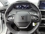 Peugeot 208 Allure 100pk | Navigatie | Climate Control | Cruise Control | Parkeersensoren v+a | Armsteun | Digitaal instrumentenpaneel | Draadloze Apple Carplay / Android Auto | DAB+ radio | All seasonbanden | Led koplampen | Donker getint glas | 16" lichtmetalen velgen |
