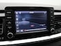 Kia Stonic 1.0 T-GDi DynamicLine | Trekhaak | Android Auto & Apple Carplay | Parkeersensoren voor en achter met Achteruitrijcamera |