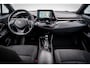 Toyota C-HR 1.8 Hybrid Dynamic | Two Tone | Adapt. Cruise | 18 inch | Camera | PDC | Climate Control