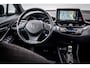 Toyota C-HR 1.8 Hybrid Dynamic | Two Tone | Adapt. Cruise | 18 inch | Camera | PDC | Climate Control