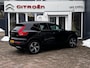 Volvo XC40 1.5 T3 R-Design | Schuif-Kantel Dak | Leder Interieur | Camera | Stoelverwarming |