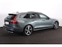 Volvo V60 T8 Recharge AWD Ultra Dark - Panorama/schuifdak - IntelliSafe Assist & Surround - 360º Camera - Harman/Kardon audio - Adaptieve LED koplampen - Verwarmde voorstoelen, stuur & achterbank - Parkeersensoren voor & achter - Elektr. bedienb. voorstoelen met geheugen - Geventileerde voorstoelen - Head up display - Extra getint glas - 19' LMV