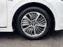 Hyundai Ioniq 1.6 GDi PHEV Premium Automaat / Dealer onderhouden / Batterijgarantie 8 jaar 160.000 km / Afneembare trekhaak 750 kg / Leder / Stoelventilatie / Stuur-, stoel- en achterbankverwarming / Infinity audio / Apple Carplay Android / 16" LM + All Season banden /