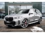 BMW X5 xDrive50e | M Sportpakket Pro | Head-Up display | Integral Active Steering | Driving Assistant Professional | Innovation Pack | hemelbekleding alcantara | Elektrische Trekhaak | Comfort Stoelen | Harman/kardon Surround Sound System | Parking Assistant Professional | 22" styling 747M Bicolor |