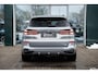 BMW X5 xDrive50e | M Sportpakket Pro | Head-Up display | Integral Active Steering | Driving Assistant Professional | Innovation Pack | hemelbekleding alcantara | Elektrische Trekhaak | Comfort Stoelen | Harman/kardon Surround Sound System | Parking Assistant Professional | 22" styling 747M Bicolor |