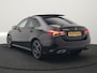 Mercedes-Benz A-klasse 250 e AMG Line Plug In Hybrid 218pk Dealer O.H PHEV | Panodak | Camera | Night Pakket | Alcantara Sportstoelen Verwarmd | MBUX | Widescreen Navi | Sfeerverlichting | Apple Carplay | Virtual | DAB | 18"L.M |