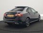 Mercedes-Benz A-klasse 250 e AMG Line Plug In Hybrid 218pk Dealer O.H PHEV | Panodak | Camera | Night Pakket | Alcantara Sportstoelen Verwarmd | MBUX | Widescreen Navi | Sfeerverlichting | Apple Carplay | Virtual | DAB | 18"L.M |