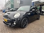 MINI Cooper S Mini 2.0 192pk Chilli Serious Business met Pano, Leer en Stoelverwarming