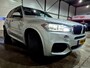 BMW X5 XDrive30d 260PK M-Sport + 1e eigenaar|Trekhaak|Panorama|Harman Kardon|Digital cockpit|360Camera|Keyless|Soft close|20"LMV