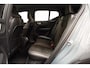 Volvo XC40 Recharge P8 AWD R-Design 3 fase SOH 91,5% [ Leder/Alcantara Stoelverwarming Adapt.cruise ]