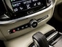 Volvo V60 2.0 T6 Recharge AWD Inscription Automaat 340Pk (APPLE CARPLAY, GROOT NAVI, DUAL TONE STUUR, STUUR/STOELVERWARMING, CAMERA, NIEUWE APK, NIEUWSSTAAT)