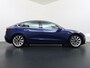 Tesla Model 3 RWD Plus 325PK SOH 91% Lmv 19" Ivoor kleurig Leder 3 AutoPilot Panoramadak Adaptive.Cruise Camera's Elektr.Stuur+Stoelen+Spiegels+Geheugen+Easy-Entry+Verwarmde stoelen Park assistent PDC WIFI Lane-Assist Speed-Assist Navi Ecc Led ACC DAB Voorverwarmen en Keyless via App One-Pedal-Drive 1e Eigenaar Origineel Nederlandse Auto