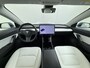 Tesla Model 3 RWD Plus 325PK SOH 91% Lmv 19" Ivoor kleurig Leder 3 AutoPilot Panoramadak Adaptive.Cruise Camera's Elektr.Stuur+Stoelen+Spiegels+Geheugen+Easy-Entry+Verwarmde stoelen Park assistent PDC WIFI Lane-Assist Speed-Assist Navi Ecc Led ACC DAB Voorverwarmen en Keyless via App One-Pedal-Drive 1e Eigenaar Origineel Nederlandse Auto