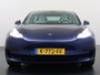 Tesla Model 3 RWD Plus 325PK SOH 91% Lmv 19" Ivoor kleurig Leder 3 AutoPilot Panoramadak Adaptive.Cruise Camera's Elektr.Stuur+Stoelen+Spiegels+Geheugen+Easy-Entry+Verwarmde stoelen Park assistent PDC WIFI Lane-Assist Speed-Assist Navi Ecc Led ACC DAB Voorverwarmen en Keyless via App One-Pedal-Drive 1e Eigenaar Origineel Nederlandse Auto