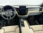Volvo XC60 T8 Recharge Ultra Dark | 21" | Luchtvering | Getint glas | Panoramadak | Harman Kardon | Full LED | Head-Up | 360 Camera | Elektr. verst. Stoelen | Adaptieve Cruise | BLIS