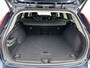 Volvo V60 T6 Recharge Ultra Dark | 19" | Trekhaak | Getint Glas | Panoramadak | Head-up | 360 Camera | Full LED | Elektr. verst. Stoelen | Harman Kardon | Adaptieve Cruise | BLIS