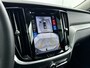Volvo V60 T6 Recharge Ultra Dark | 19" | Trekhaak | Getint Glas | Panoramadak | Head-up | 360 Camera | Full LED | Elektr. verst. Stoelen | Harman Kardon | Adaptieve Cruise | BLIS
