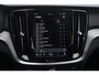 Volvo V60 2.0 T6 Plug-in hybrid AWD Essential Bright | 2.000 KG trekgewicht | Long Range Accu | Trekhaak Elektrisch | Lederen bekleding | Parkeercamera Achter | Cruise Control |