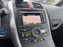 Toyota Auris 1.8 Full Hybrid Aspiration | NAVI | Camera | Cruise Control | Trekhaak | Bluetooth | Zomer/Winterbanden