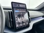Volvo EX30 Single Motor Extended Range Ultra 69 kWh | 19" | Stoel/Stuurverwarming | Getint Glas | Panoramadak | 3D Camera | Elektr. verst. Stoelen | Harman Kardon | Adaptieve Cruise | BLIS | Warmtepomp