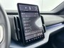 Volvo EX30 Single Motor Extended Range Ultra 69 kWh | 19" | Stoel/Stuurverwarming | Getint Glas | Panoramadak | 3D Camera | Elektr. verst. Stoelen | Harman Kardon | Adaptieve Cruise | BLIS | Warmtepomp
