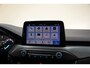 Ford Focus 1.5 EcoBoost 150pk ST-Line X Business Aut. [ Trekhaak Navi Apple/Android Camera Stoelverwarming ]