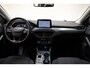 Ford Focus 1.5 EcoBoost 150pk ST-Line X Business Aut. [ Trekhaak Navi Apple/Android Camera Stoelverwarming ]