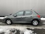 Peugeot 207 1.4-16V Color-line 122Dkm.NAP, Airconditioning, LM & z.g.a.n. APK – Inruil Mogelijk –