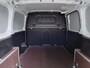 Peugeot e-Partner L2 50 kWh 136pk | 8 jaar garantie | 0% financial lease | Apple Carplay | Android Auto | Multimedia | Achteruitrijcamera | Parkeersensoren achter | Digital cockpit | Stuurwielbediening | Bestuurdersstoel comfort | Armsteun | Warmtepomp | Vehicle to load | ECO koplampen | Houten afwerking laadruimte | Reservewiel | van €31.545 voor €27.495