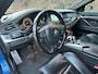 BMW M5 5-serie Monte Carlo Blue, met o.a. Soft-close Head Up, Schuifdak, Stoelverwarming, Soft Close.