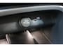 Volvo EX40 252PK Extended Range Plus Black Edition 82 kWh | Panoramadak | Getint Glas | Stoel & Stuur Verw. | HK Audio.