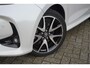 Toyota Yaris 1.5 Hybrid Launch Edition Bi-Tone|Parelmoer wit/Zwart|Head-up|Stuurverwarming|Stoelverwarming|LED|Navigatie|Camera