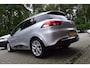 Renault Clio Estate 0.9 TCe Limited Parkeersensoren achter | Keyless | Lichtmetalen velgen