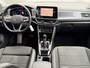 Volkswagen T-Roc 1.5 TSI 150pk DSG Style | Trekhaak | Navi | IQ light | Adapt. Cruise | Rijklaar incl. garantie