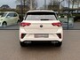Volkswagen T-Roc 1.5 TSI 150pk DSG R-Line | Camera | Keyless | Elek. Achterklep | Dode hoek | Rijklaar incl. 1 jaar Bovag garantie