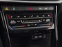 Volkswagen T-Roc 1.5 TSI R-Line Leer/IQ.Light/Keyless/AppleCarPlay