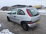 Opel Corsa 1.2-16V Comfort STARTERS AUTO LAGE KM STAND! NIEUWE APK!