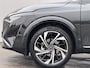 Nissan Qashqai 1.3 MHEV Xtronic Tekna Plus / Fabrieksgarantie tot 03-2028 / Panoramadak / HUD / Trekgewicht 1800 kg / Elektrische achterklep / Stoel met massage functie / Rondomzicht camera / Stuur-, Stoel en Voorruit verwarming / Bose Audio Systeem / 360 Camera /