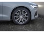 Volvo V60 2.0 T6 Plug-in hybrid AWD Essential | Pilot assist | Climate | Park assist | Black Pack