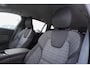 Volvo V60 2.0 T6 Plug-in hybrid AWD Essential | Pilot assist | Climate | Park assist | Black Pack