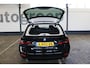 BMW 3-Serie Touring 318i High Executive | Incl. 12 maanden garantie | Trekhaak elektrisch uitklapbaar | Harman/Kardon audio | Apple Carplay/Android Auto | | Sport stoelen | DAB | Voorstoelen verwarmd | Elektrische achterklep |
