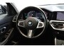 BMW 3-Serie Touring 318i High Executive | Incl. 12 maanden garantie | Trekhaak elektrisch uitklapbaar | Harman/Kardon audio | Apple Carplay/Android Auto | | Sport stoelen | DAB | Voorstoelen verwarmd | Elektrische achterklep |