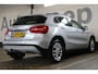 Mercedes-Benz GLA 200 Prestige | Incl. 12 maanden garantie | Trekhaak | Lichtmetalen velgen | Parkeersensoren voor/achter | Bluetooth | Airco | Navigatie